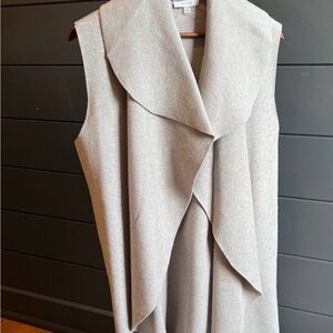 Sioni Heather Gray Sleeveless Cardigan